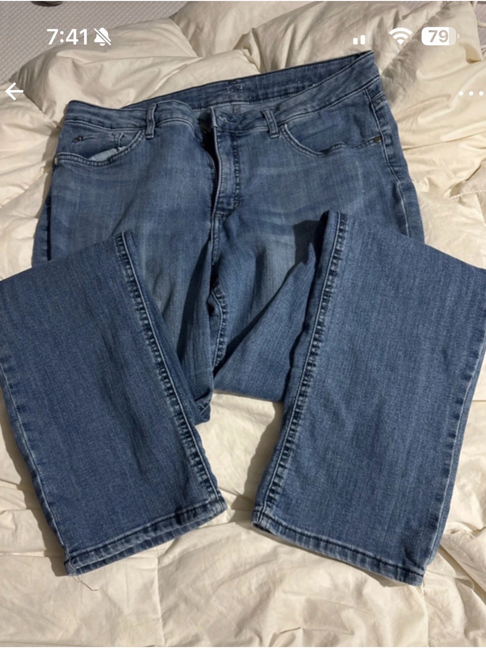 Lee Women's Straight Leg Jeans in Medium Blue Wash